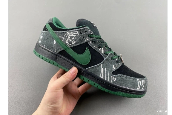 Nike Low SB  Dunk  HF7743-001   There Skateboards 0807
